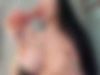 Naila's Live Sex Cam Show