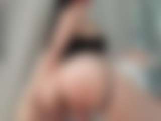 Naila's Live Sex Cam Show