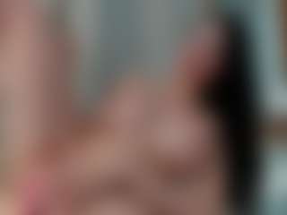 Naila's Live Sex Cam Show