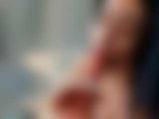 Naila's Live Sex Cam Show