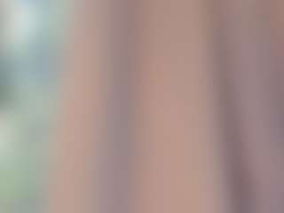 Live cam show with Naila - White on Hubzter Live | romania