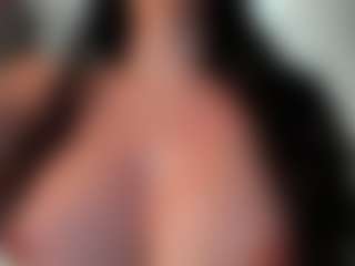Naila's Live Sex Cam Show