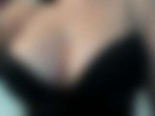Live cam show with Naila - Dildo on Camsoda