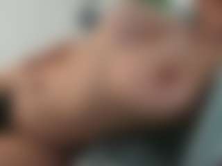 Naila's Live Sex Cam Show