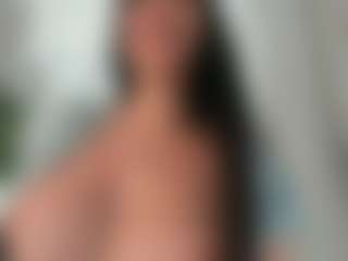 Naila's Live Sex Cam Show