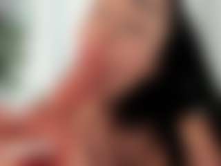 Live cam show with Naila - Skinny on Milfs Live