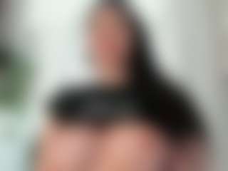 Naila's Live Sex Cam Show