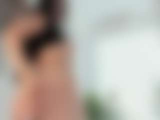 Naila's Live Sex Cam Show