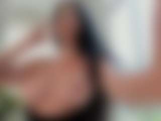 Naila's Live Sex Cam Show