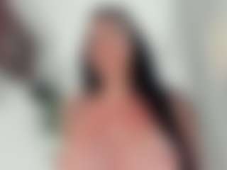 Naila's Live Sex Cam Show