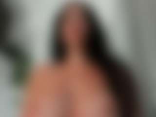 Naila's Live Sex Cam Show