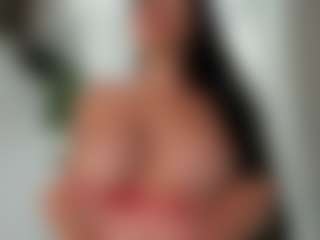 Naila's Live Sex Cam Show