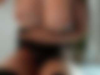 Naila's Live Sex Cam Show