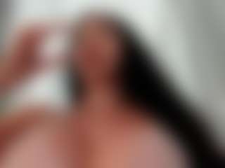 Naila's Live Sex Cam Show