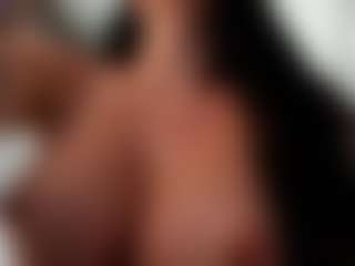 Naila's Live Sex Cam Show