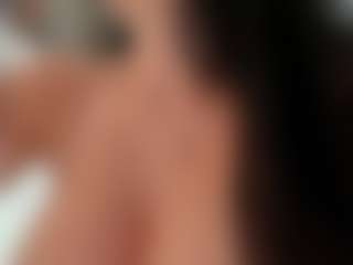 Naila's Live Sex Cam Show