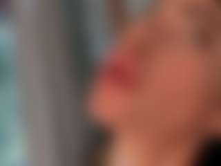 Live cam show with Naila - Fingering on madthumbs
