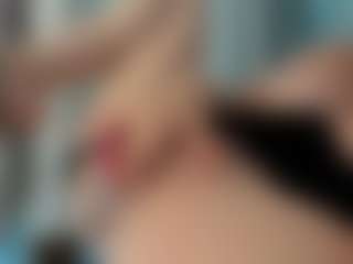 Naila's Live Sex Cam Show
