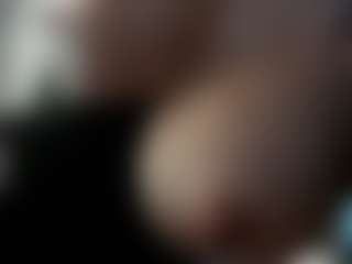 Naila's Live Sex Cam Show