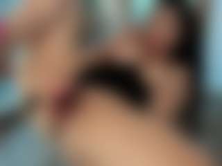 Naila's Live Sex Cam Show