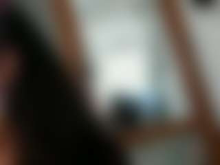 Live cam show with Naila - Flashing on madthumbs
