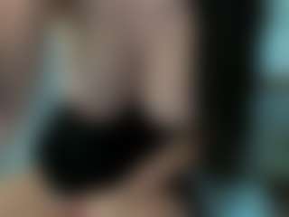Naila's Live Sex Cam Show