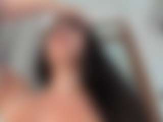 Naila's Live Sex Cam Show
