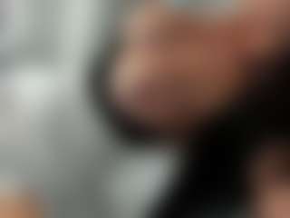 Naila's Live Sex Cam Show