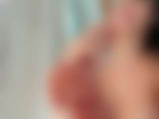 Naila's Live Sex Cam Show