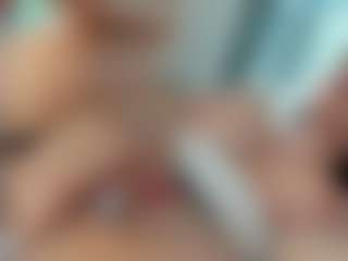 Naila's Live Sex Cam Show