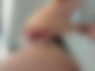 Naila's Live Sex Cam Show