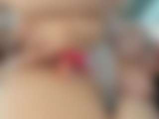 Naila's Live Sex Cam Show