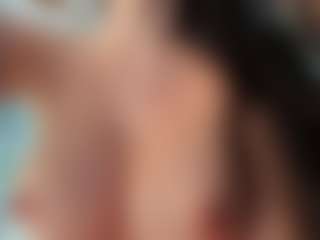 Naila's Live Sex Cam Show