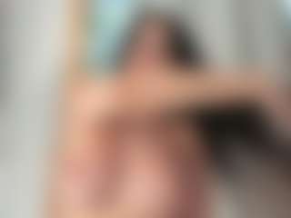 Naila's Live Sex Cam Show