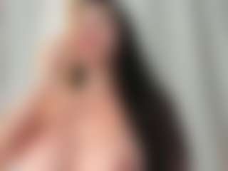Naila's Live Sex Cam Show