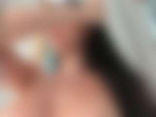 Naila's Live Sex Cam Show