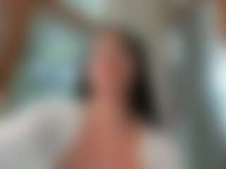 Naila's Live Sex Cam Show