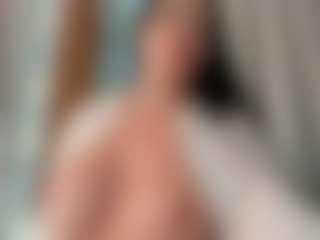 Naila's Live Sex Cam Show