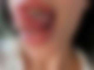 Naila's Live Sex Cam Show