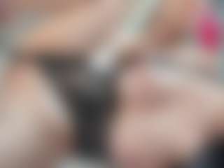 Naila's Live Sex Cam Show