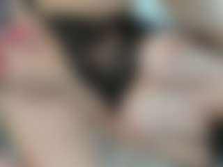 Naila's Live Sex Cam Show