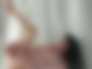Naila's Live Sex Cam Show