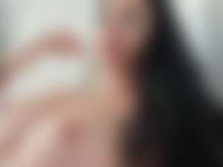 Live cam show with Naila - Asshole on Uber Horny