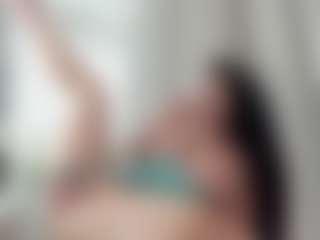 Live cam show with Naila - Wet on Camsoda