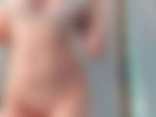 Naila's Live Sex Cam Show