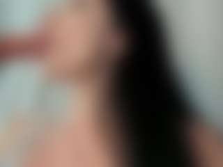 Naila's Live Sex Cam Show