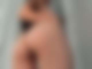 Naila's Live Sex Cam Show