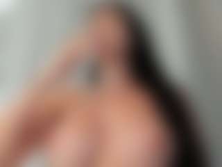 Naila's Live Sex Cam Show