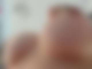 Naila's Live Sex Cam Show