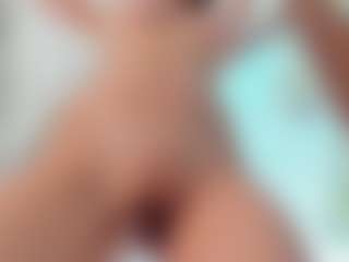 Naila's Live Sex Cam Show